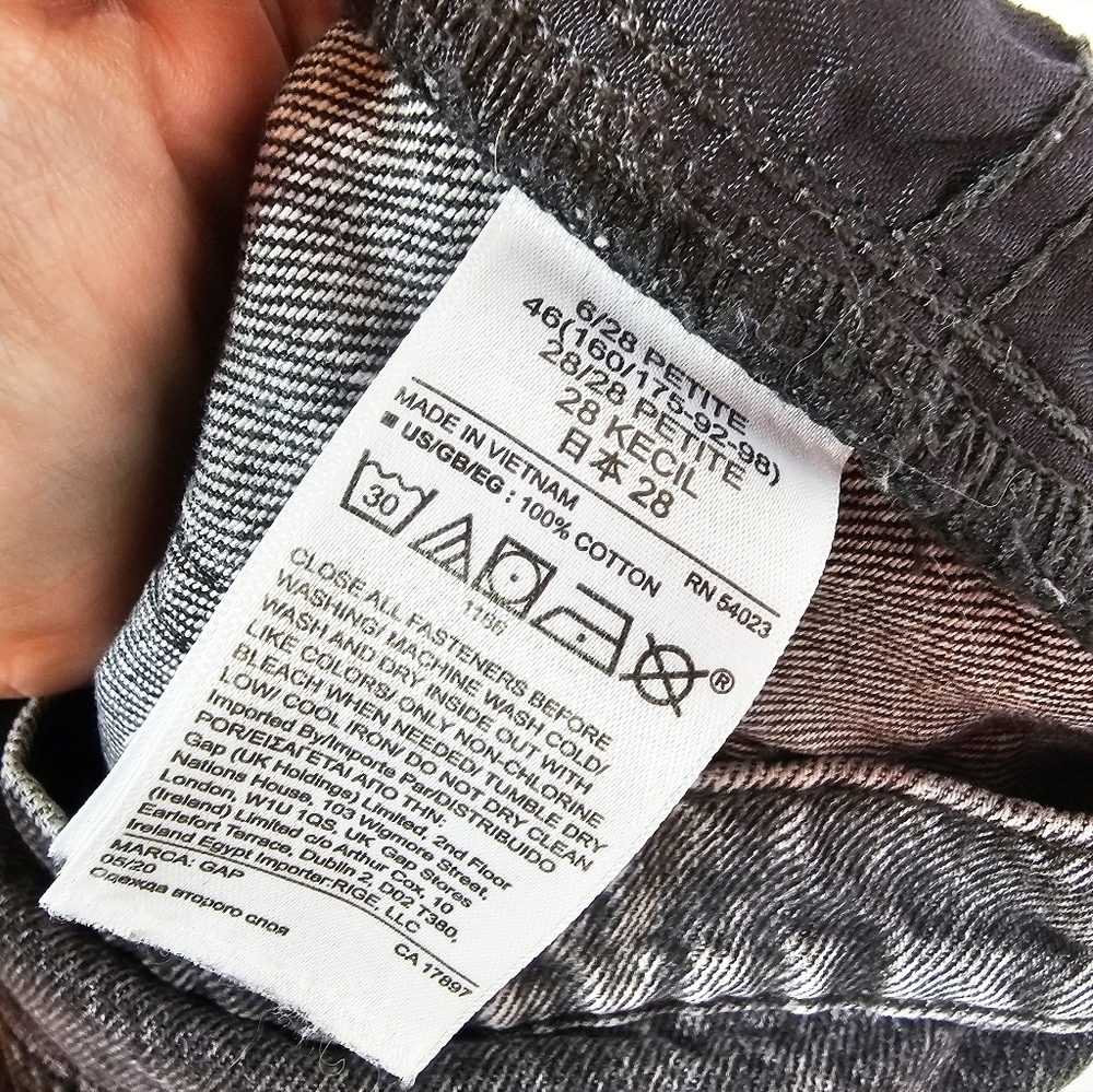 GAP High Rise Barrel Jeans - Picture 8 of 8